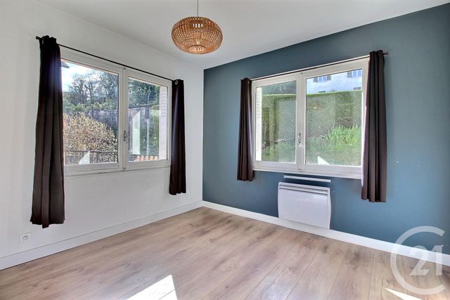 Appartement T3 à vendre - 3 pièces - 65,85 m2 - Evian Les Bains - 74 - RHONE-ALPES