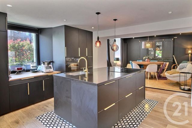 Afficher la photo en grand Maison à vendre - 10 pièces - 195 m2 - Neuvecelle - 74 - RHONE-ALPES