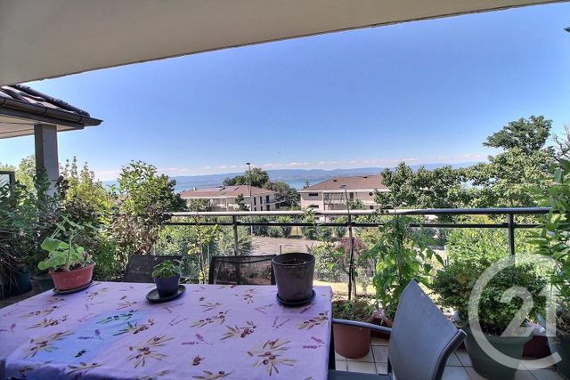 Afficher la photo en grand Appartement T3 à vendre - 3 pièces - 78,08 m2 - Evian Les Bains - 74 - RHONE-ALPES
