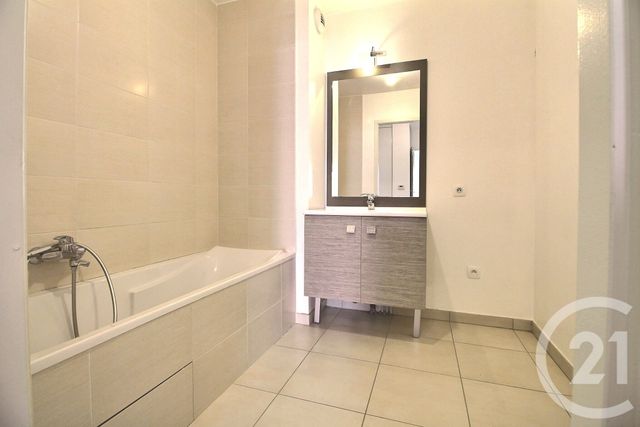 Appartement F3 &agrave; vendre - 3 pi&egrave;ces - 58,56 m2 - Evian Les Bains - 74 - RHONE-ALPES
