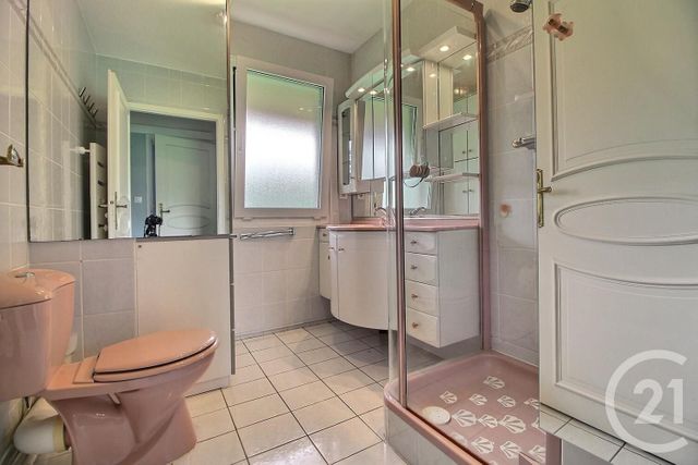 Appartement F4 à vendre - 4 pièces - 107,55 m2 - Evian Les Bains - 74 - RHONE-ALPES