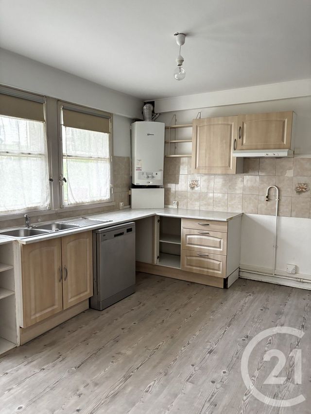 Afficher la photo en grand Appartement T3 à louer - 3 pièces - 68,68 m2 - Evian Les Bains - 74 - RHONE-ALPES