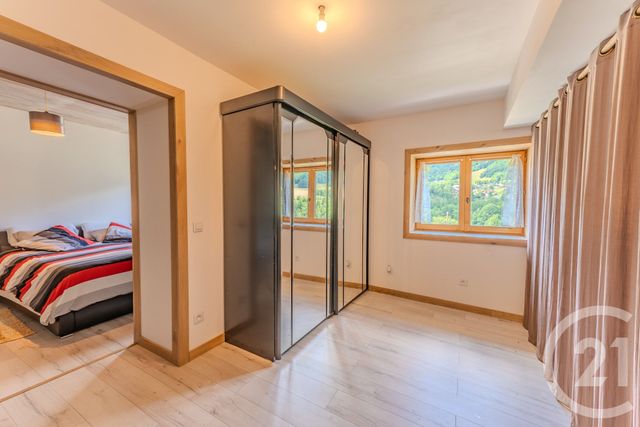Appartement T5 à louer - 6 pièces - 121,06 m2 - Vacheresse - 74 - RHONE-ALPES