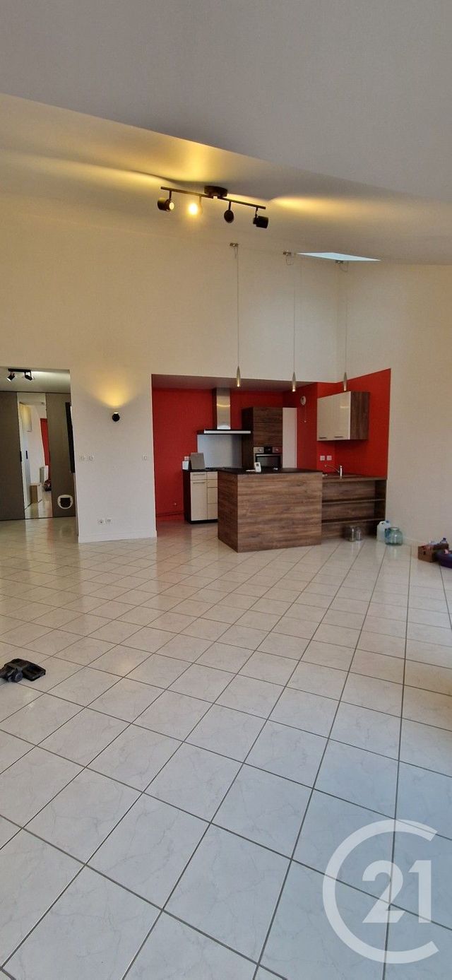 Appartement T3 &agrave; louer - 3 pi&egrave;ces - 82,21 m2 - Evian Les Bains - 74 - RHONE-ALPES