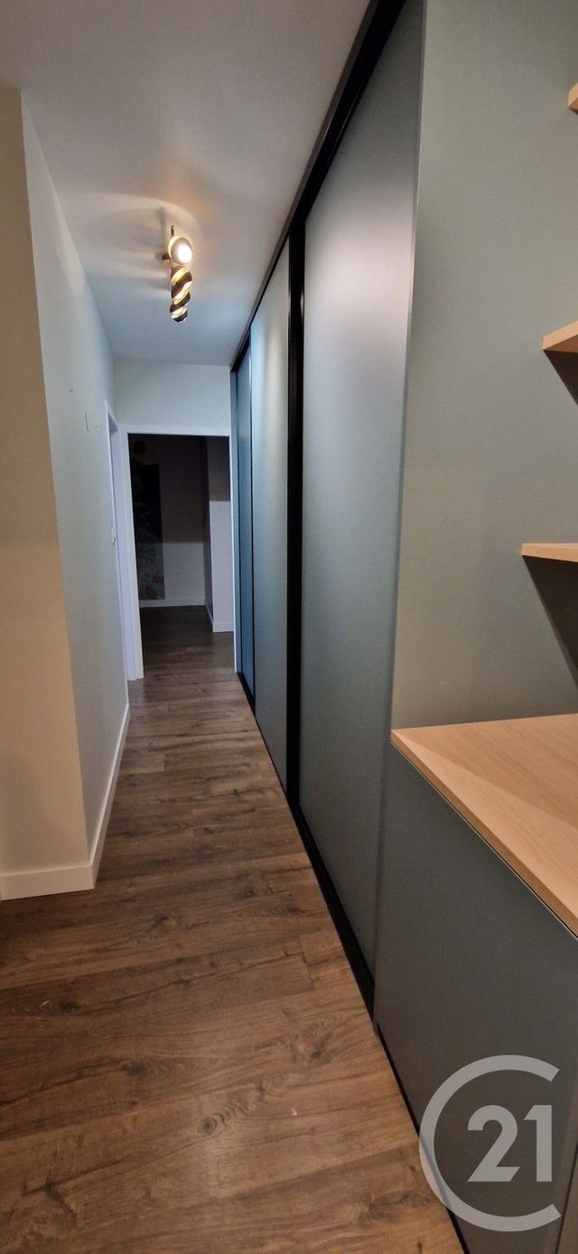 Appartement T3 &agrave; louer - 3 pi&egrave;ces - 82,21 m2 - Evian Les Bains - 74 - RHONE-ALPES