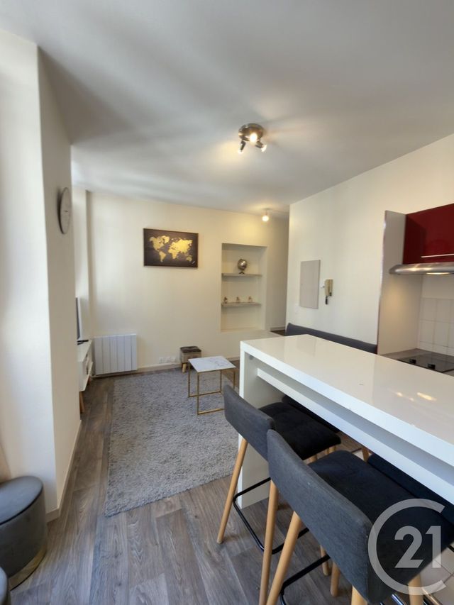 Appartement T1 &agrave; louer - 1 pi&egrave;ce - 28,83 m2 - Evian Les Bains - 74 - RHONE-ALPES