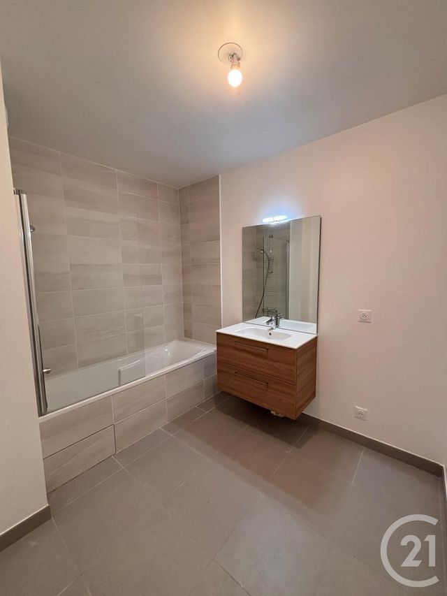 Appartement F3 &agrave; louer - 3 pi&egrave;ces - 67,80 m2 - Thonon Les Bains - 74 - RHONE-ALPES