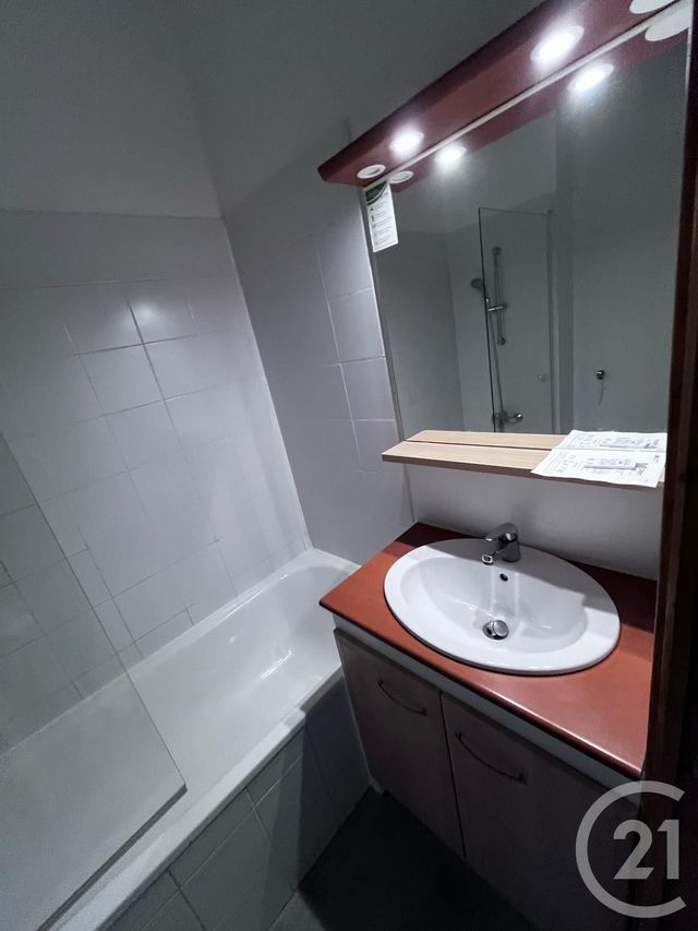 Appartement F3 &agrave; louer - 3 pi&egrave;ces - 47,28 m2 - Evian Les Bains - 74 - RHONE-ALPES