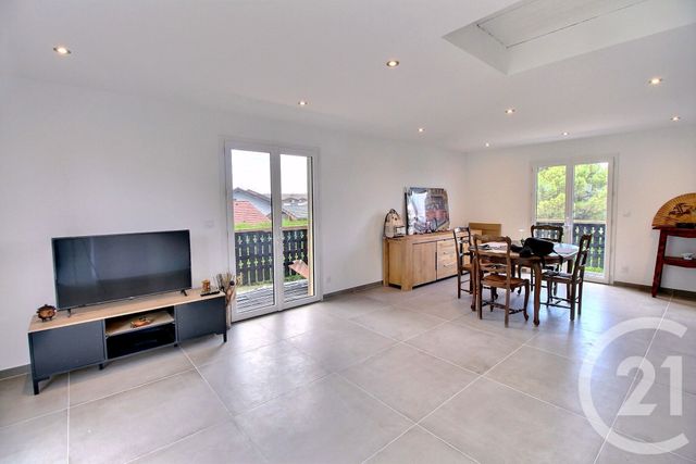 Maison &agrave; louer - 4 pi&egrave;ces - 79,40 m2 - Publier - 74 - RHONE-ALPES