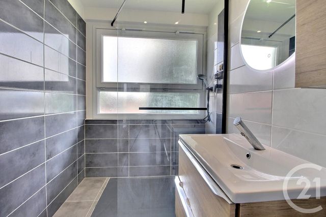 Appartement F3 à vendre - 3 pièces - 81 m2 - Thonon Les Bains - 74 - RHONE-ALPES