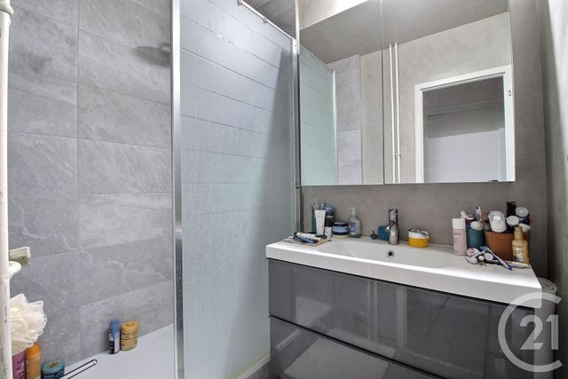 Afficher la photo en grand Appartement F4 à vendre - 4 pièces - 82,94 m2 - Thonon Les Bains - 74 - RHONE-ALPES