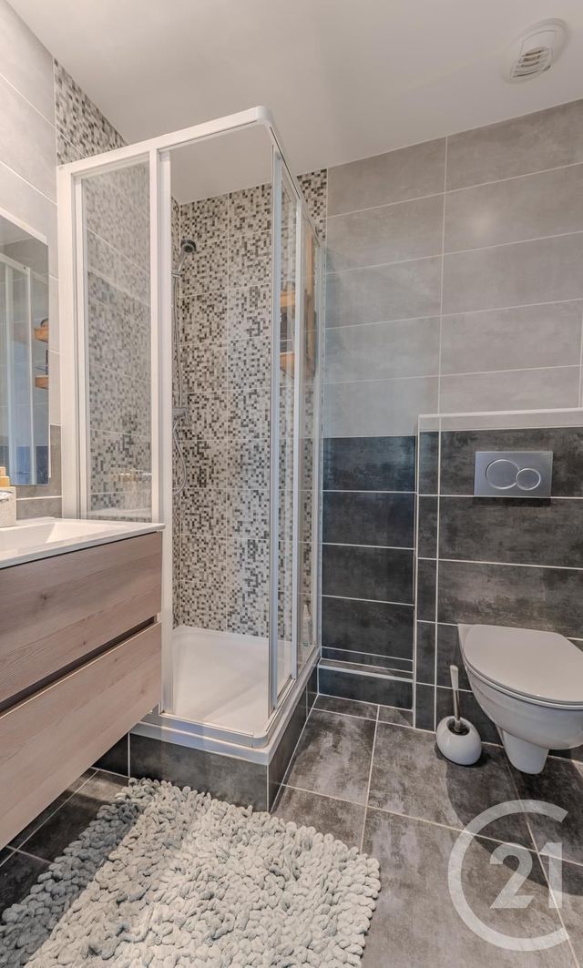 Appartement T5 à vendre - 5 pièces - 87,05 m2 - St Paul En Chablais - 74 - RHONE-ALPES